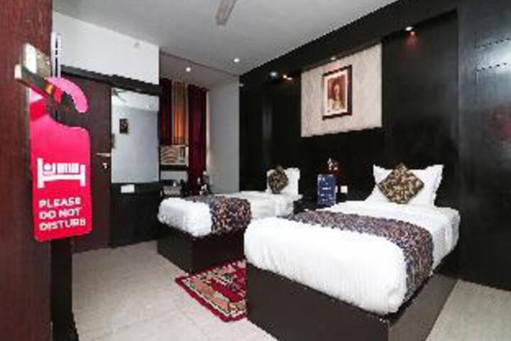 Room 2 of 22
