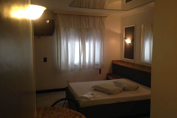 Room 5 of 112