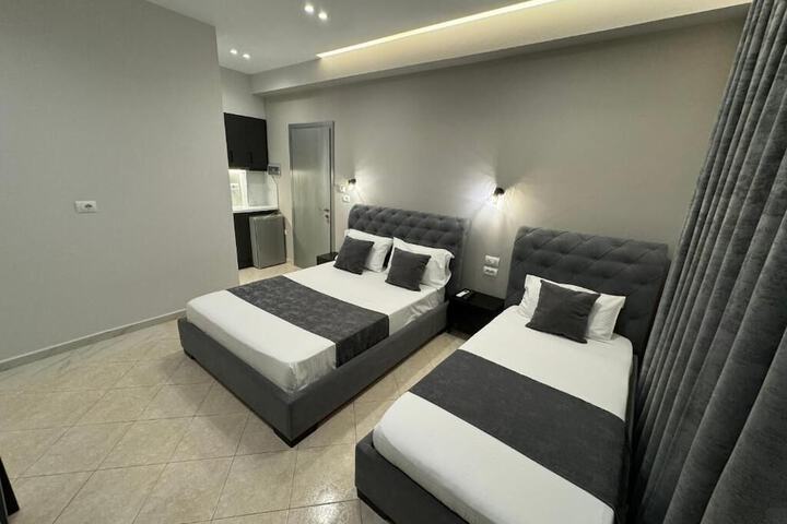 Room 14 of 69