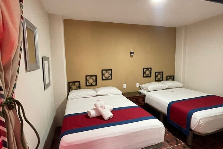 Room 6 of 26