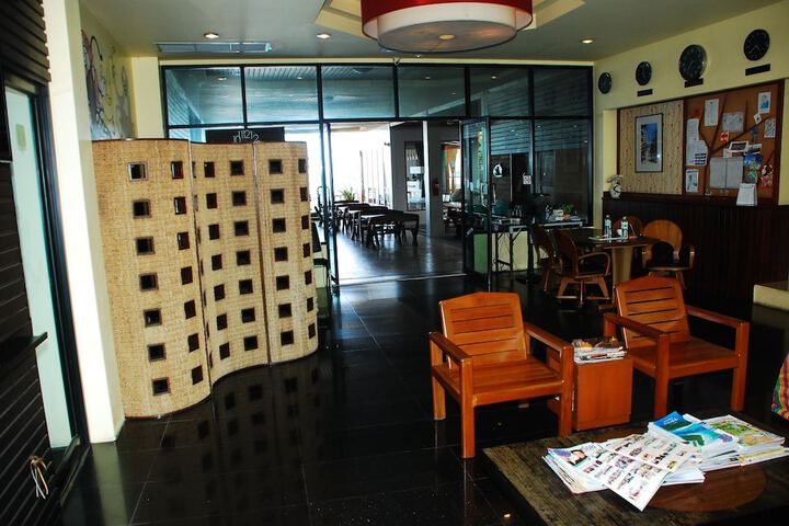 Hotel Interior 10 of 34