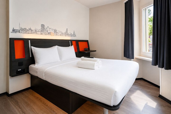 easyHotel Zurich City Main Station
