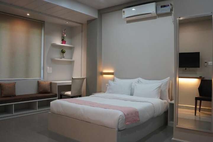 Room 16 of 58