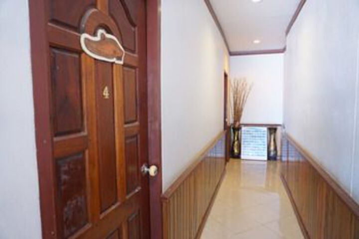 Ballroom/Hall 24 of 42