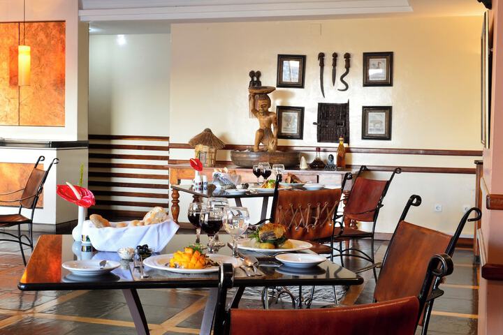 Dining 106 of 276