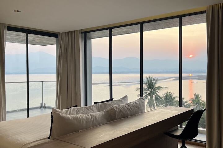 Room 6 of 26