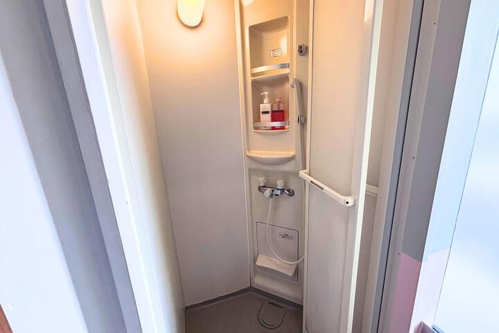 Room 30 of 40