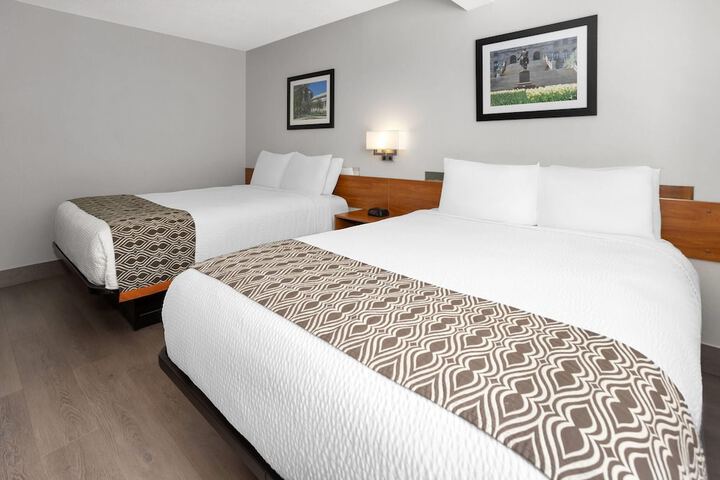 Room 9 of 26