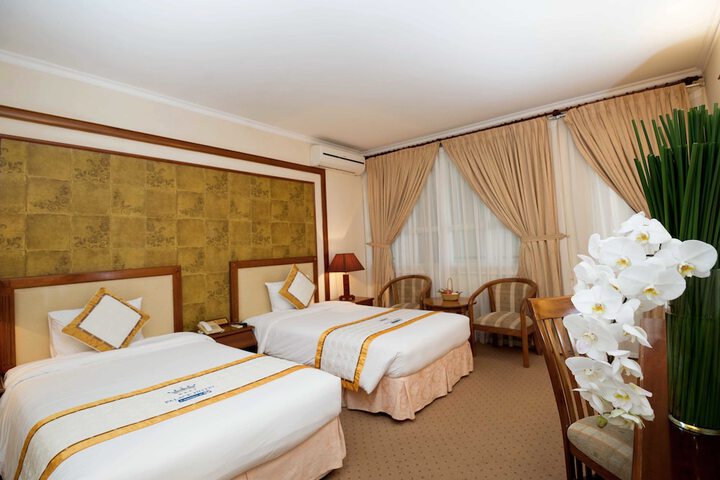 Room 5 of 36