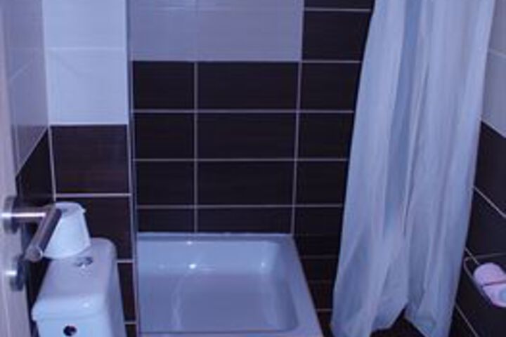 Room 2 of 47