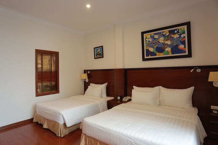 Room 13 of 49