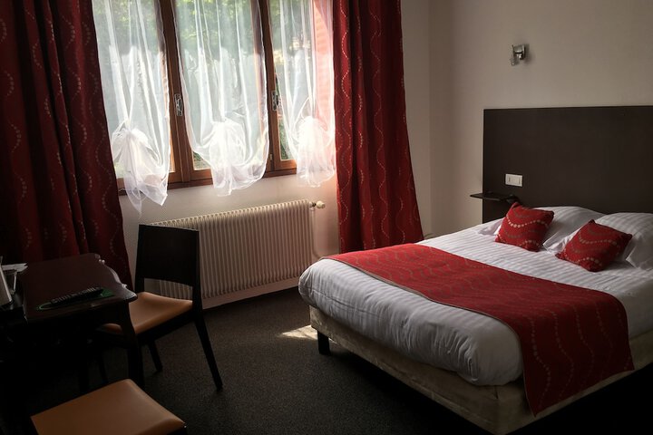 Room 11 of 39