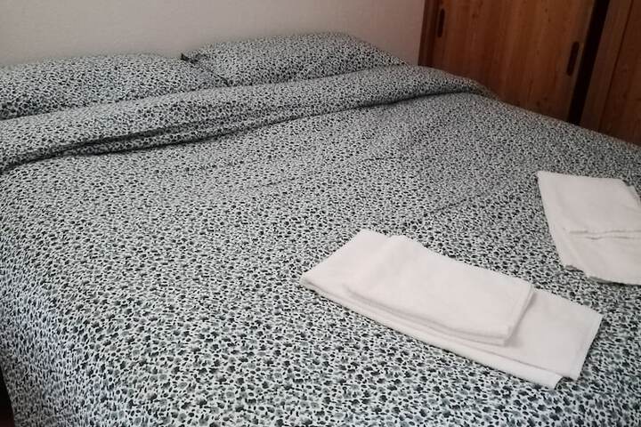 Room 10 of 15