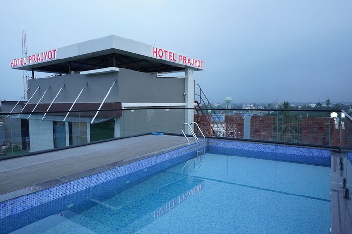 Pool 37 of 52