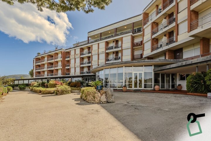 Hotel 46 of 64