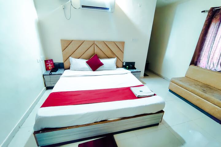 Room 14 of 21