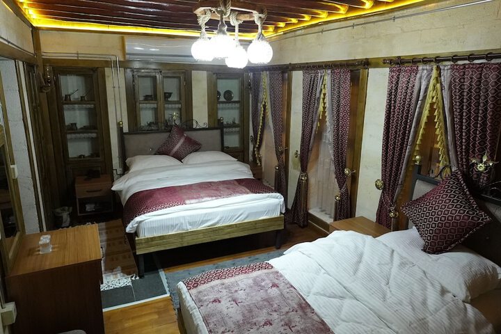 Room 11 of 23