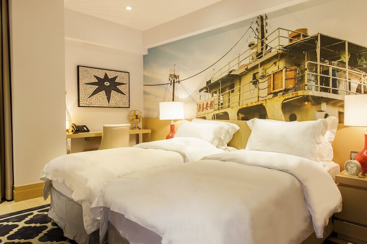 Room 7 of 37