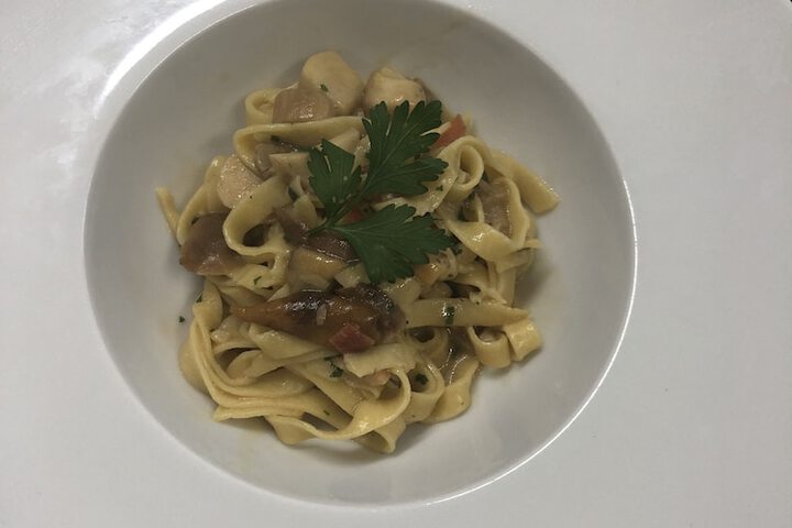 Dining 92 of 148