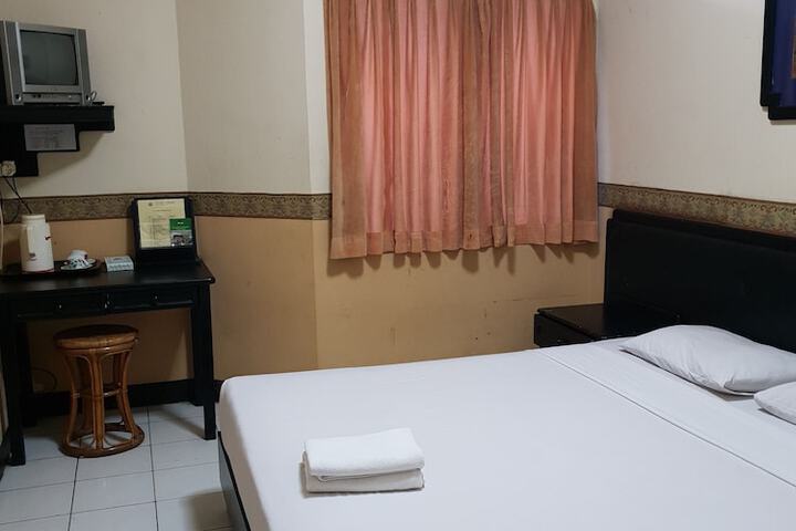 Room 18 of 52