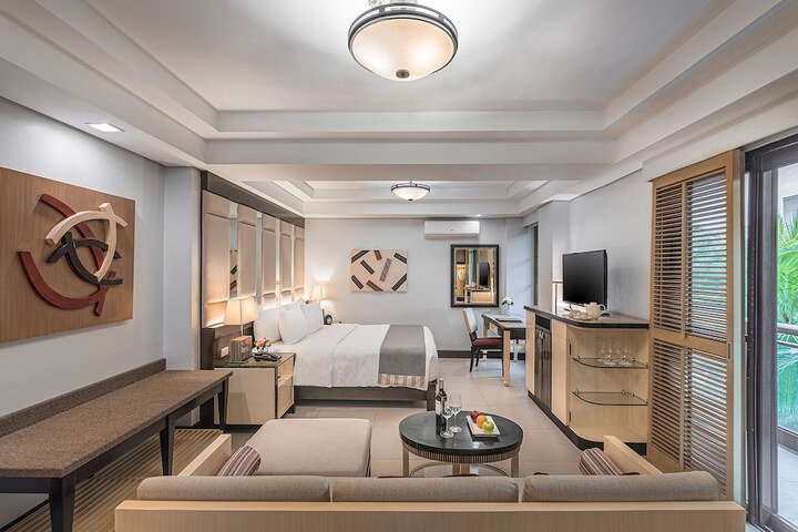 Room 10 of 31