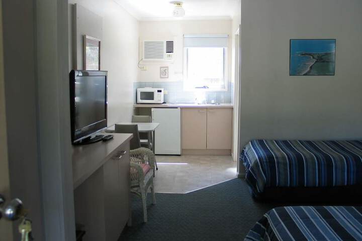 Room 2 of 46