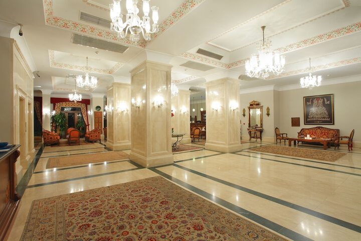 Guest Lobby