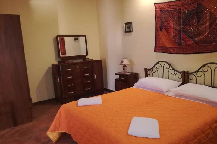 Room 7 of 35