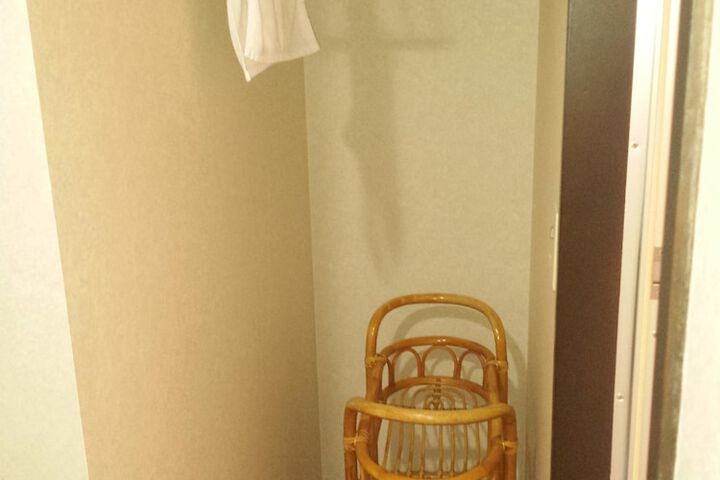 Room 16 of 84