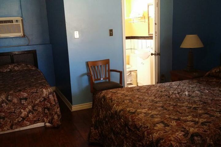 Room 6 of 43