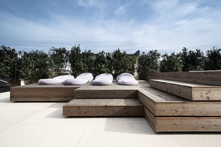 Sundeck 152 of 160