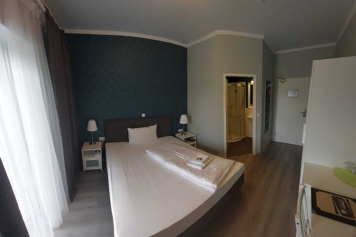 Room 18 of 70