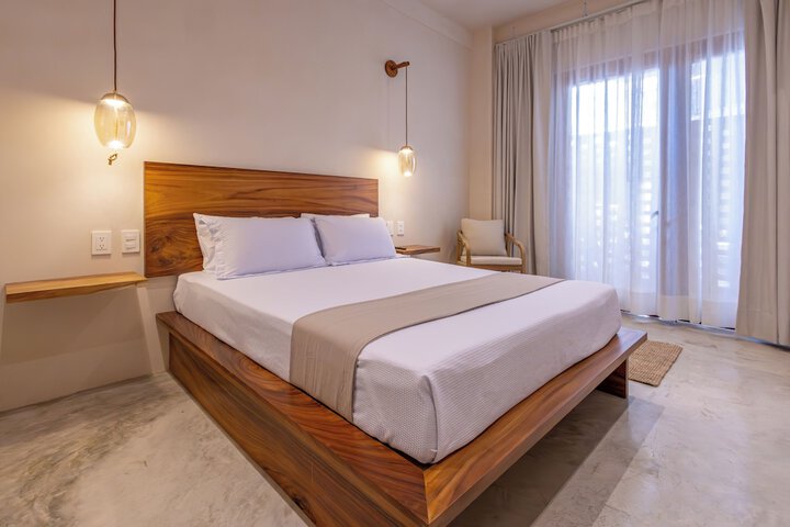 Room 4 of 70