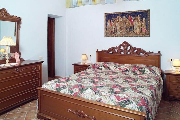 Room 16 of 29