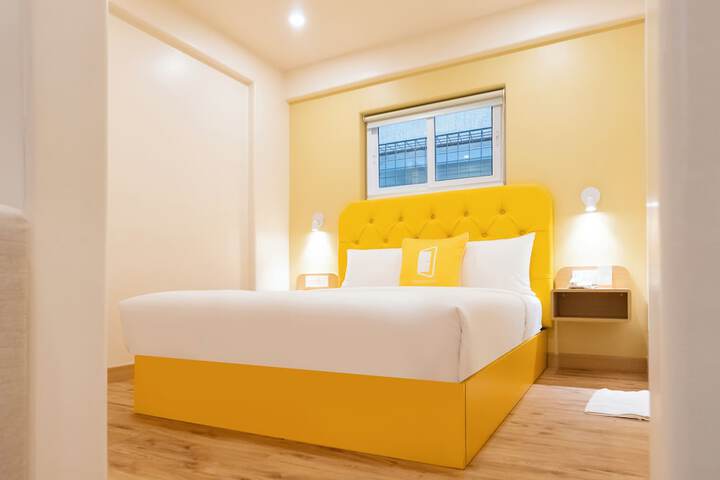 Room 7 of 33