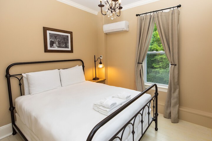 Room 8 of 39