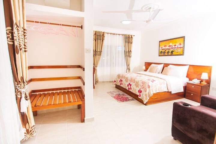 Room 32 of 161