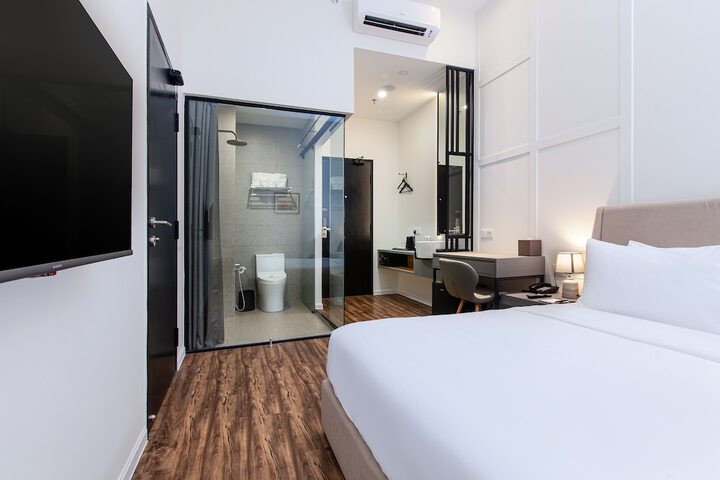 Room 7 of 40
