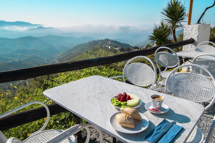 Breakfast/Coffee Service 70 of 120