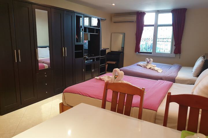 Room 27 of 67