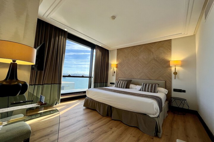 Room 44 of 138