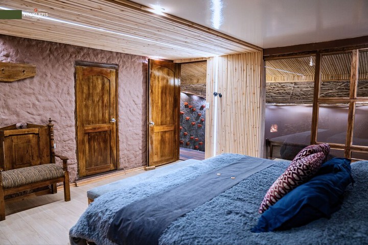 Room 47 of 126