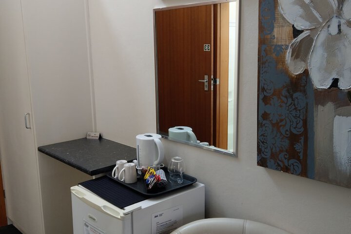 Room 9 of 23