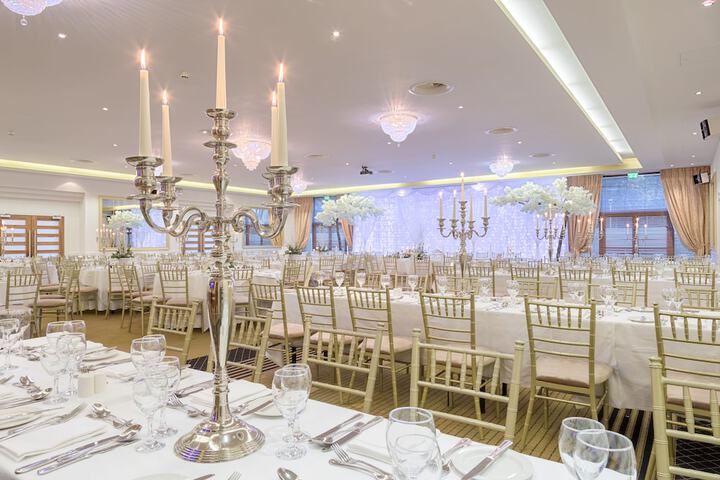 Ballroom/Hall 39 of 41