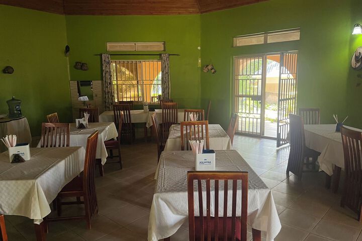 Dining 43 of 66