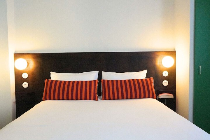 Room 74 of 119