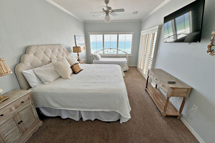 Room 44 of 90