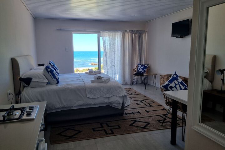Room 4 of 28