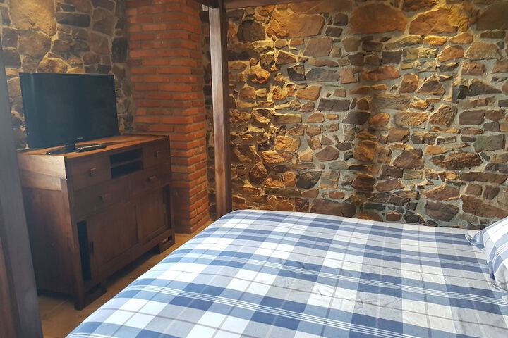 Room 6 of 36