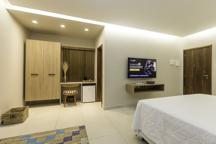Room 16 of 90